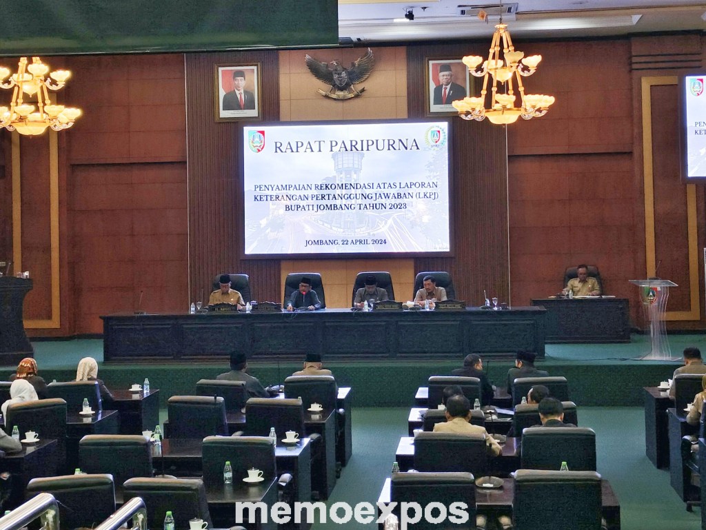DPRD Jombang Sampaikan Rekomendasi LKPJ Bupati Jombang