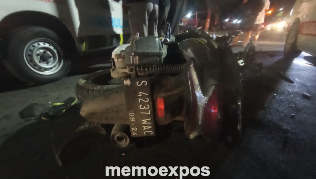 Pemotor Tabrak Truk di Parimono Jombang, Dua Orang&nbsp;Tewas