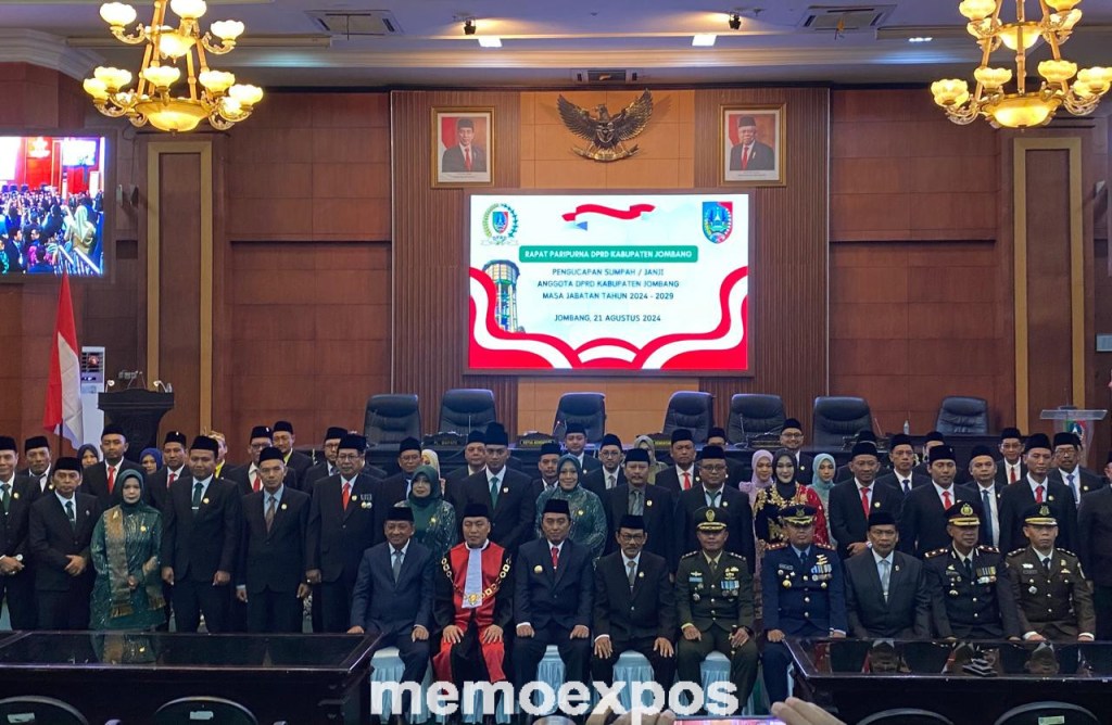 Resmi Dilantik, Mas’ud Zuremi dan Donny Anggun Jadi Pimpinan Sementara DPRD Jombang Periode 2024-2029
